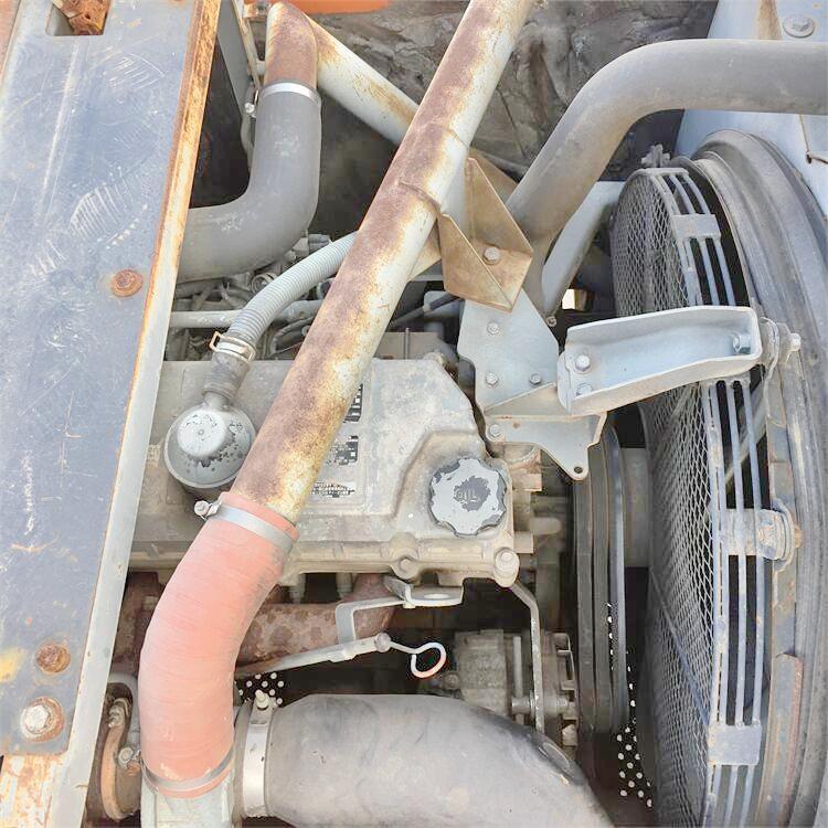 Original Hydraulic Pump 2017 Japan 35 Ton Used Hitachi Excavator 350 in Good Condition
