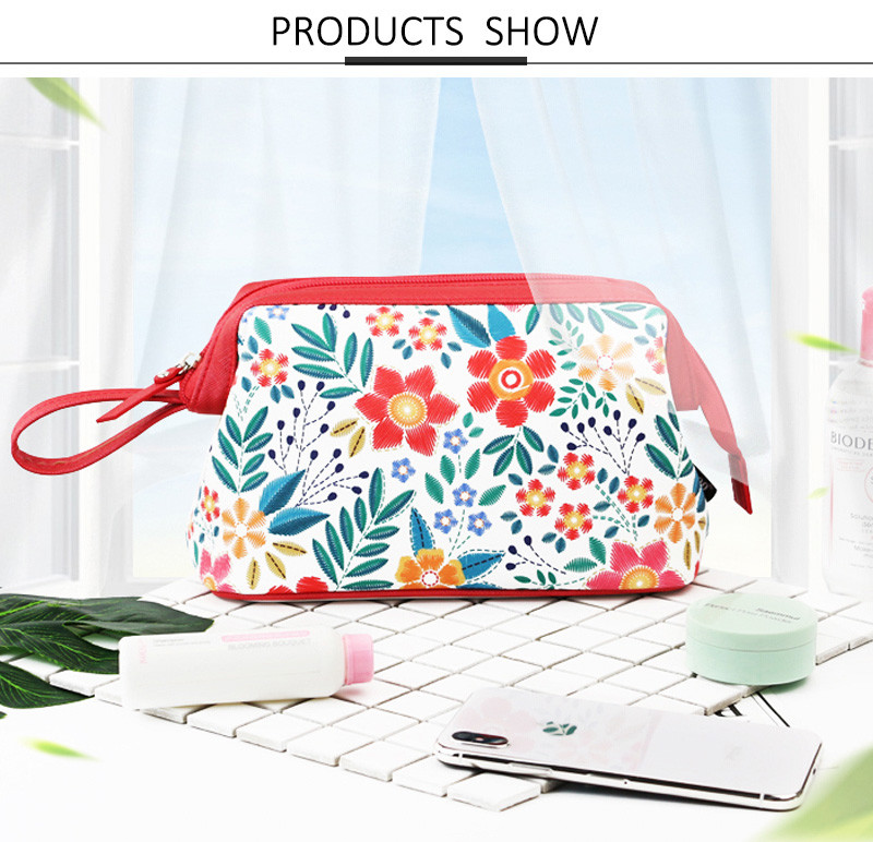 Wholesale Waterproof Vintage Floral Printed Cosmetic Bag Travel