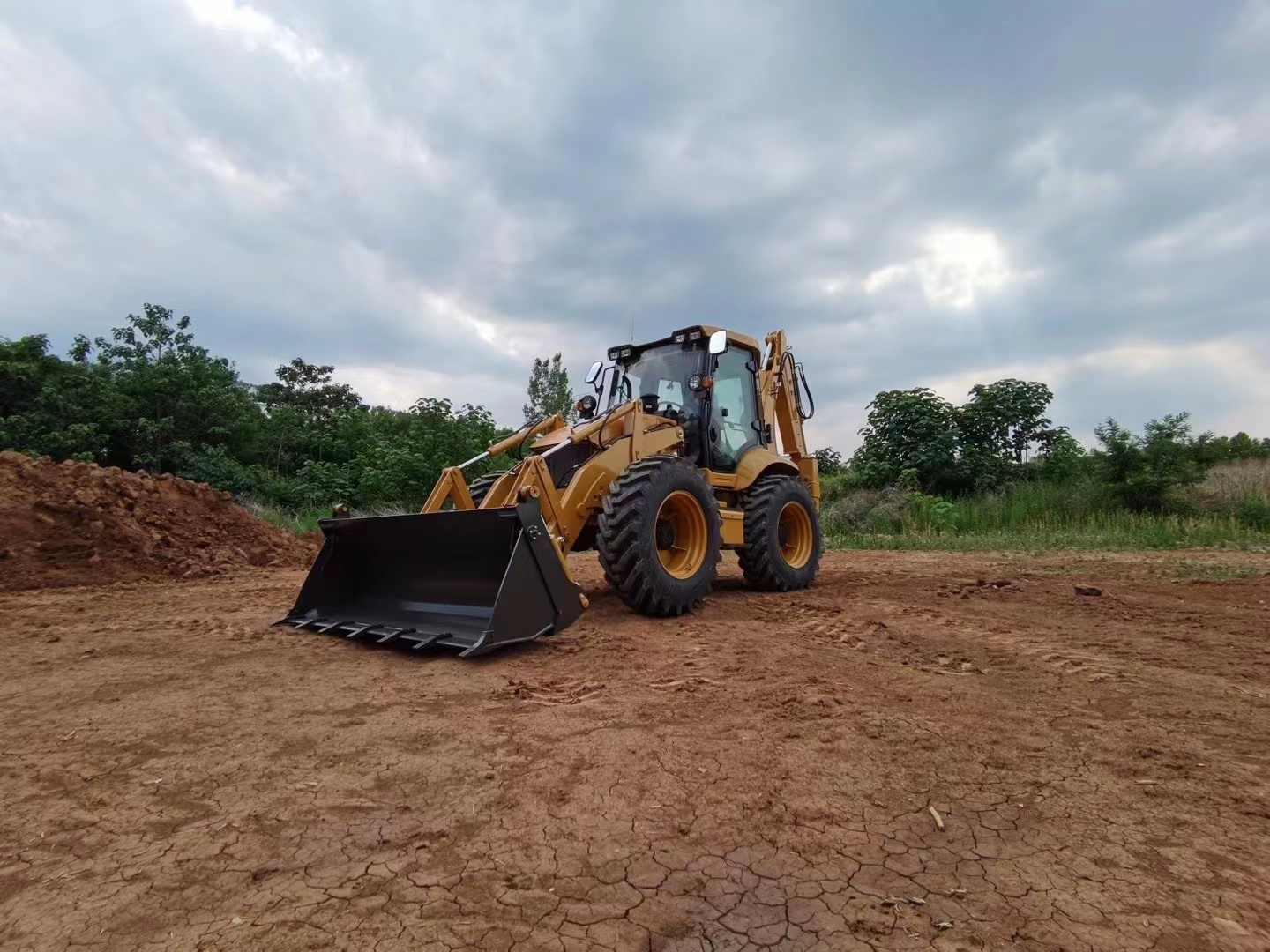 Backhoe Loader SNSC 388 Excavator Machine with Yunnei Engine Construction Equipment