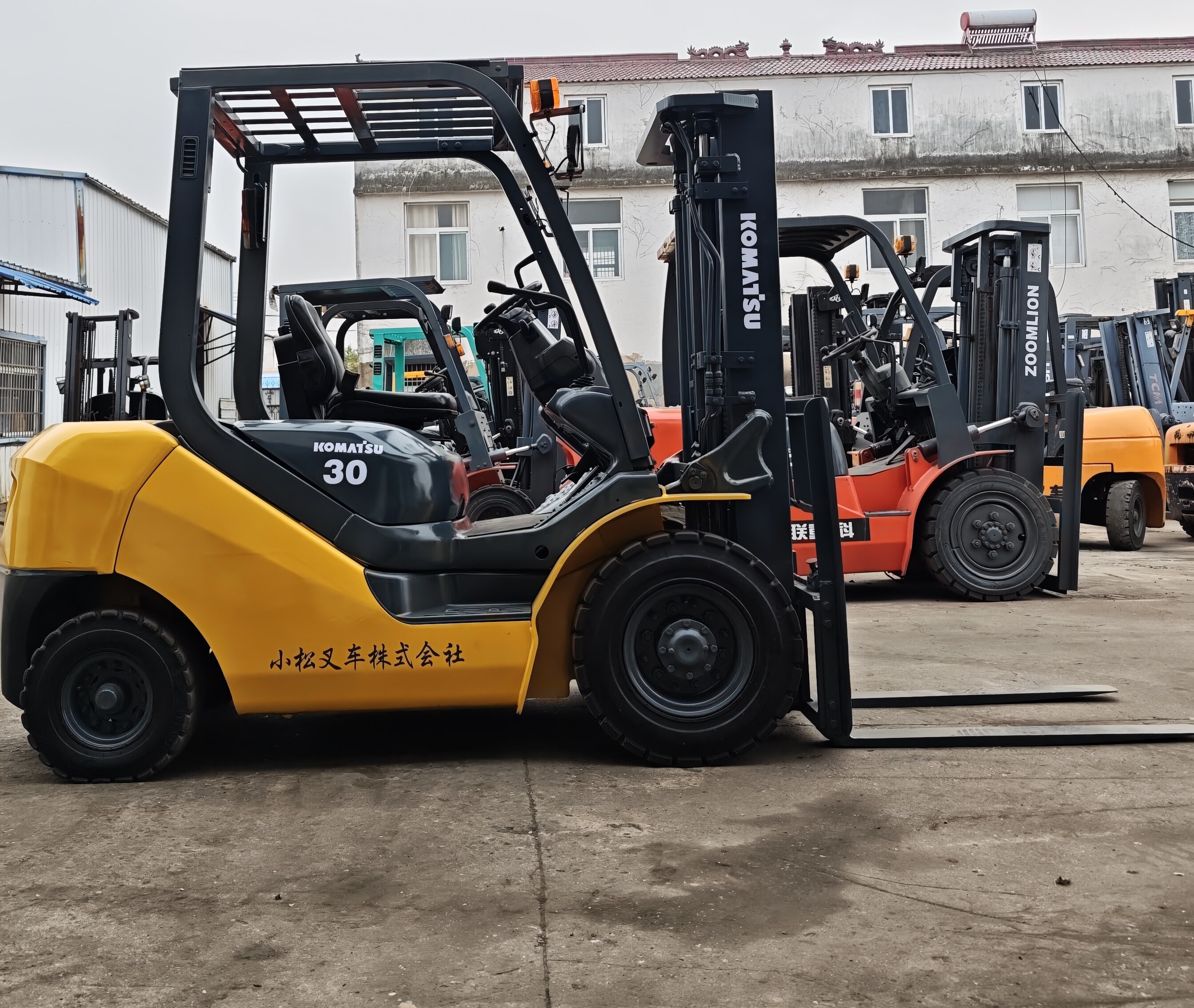 3 Ton Second Hand Diesel Forklift Komatsu FD30 With Seat Operator Weight