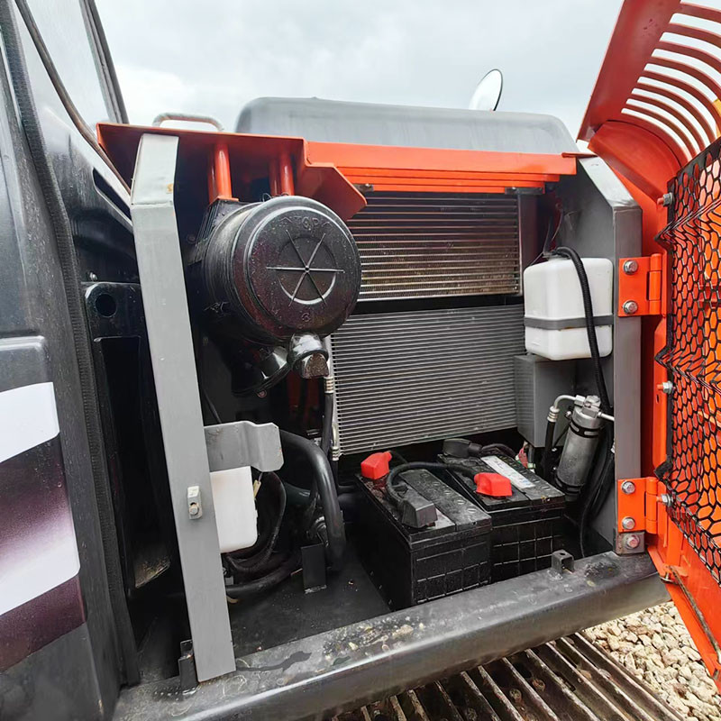 CE Used Hitachi ZX120-6 Excavator ISUZU CC-4BG1TC Engine 66kw 0.52m3 Bucket Capacity