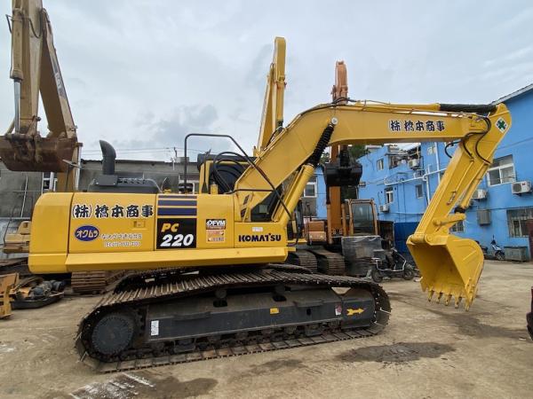Buy cheap Japan Made Second Hand Komatsu PC220-8 Hydraulic Crawer 22 Ton Excavator Used Komatsu Digger from wholesalers