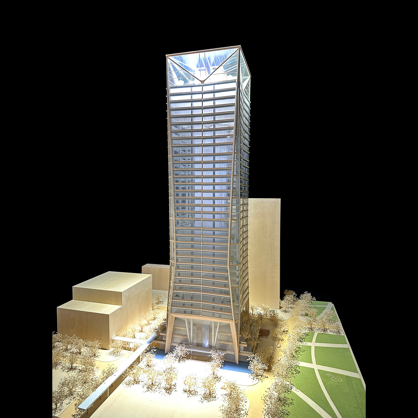 1/200 scale Wooden Miniature Skyscraper Model Qianhai Office Building Project