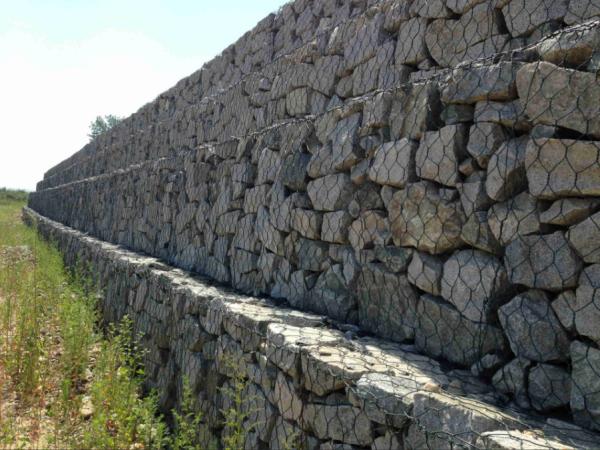 Buy cheap Galvanized Gabion Mesh Durable Steel Wire For Retaining Walls Landscaping from wholesalers