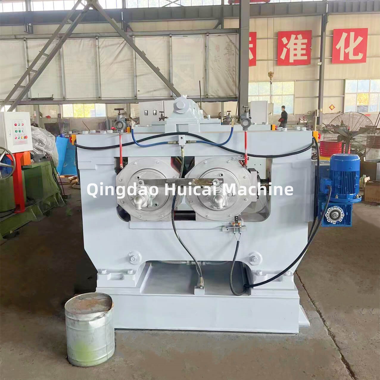 Rubber Milling Machine for Consistent Mixing of Blue or Green Materials