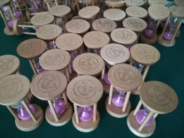Novelty Mini Wood Sand Timer Hourglass With 3 Minutes,For Home And Restaurant