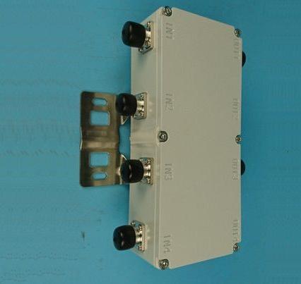 Outdoor 4x4 Hybrid Combiner 698-3800MHz 30dB Isolation 150dBc PIM IP67 Lifetime