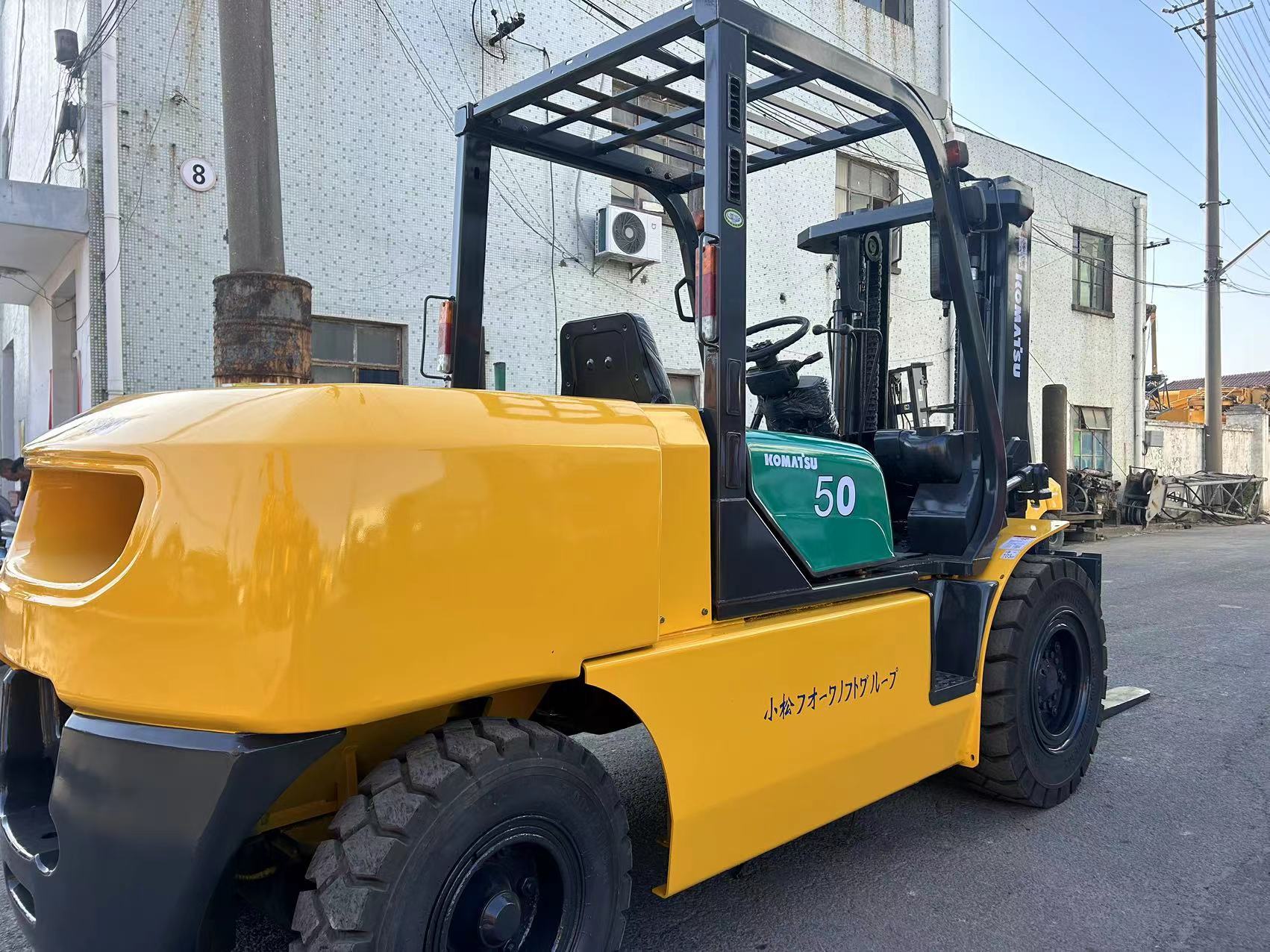 Secondhand Komatsu 50 Forklift 5 Tons 3 Meters Diesel Lifting Machine Komatsu TCM Toyota Forklift