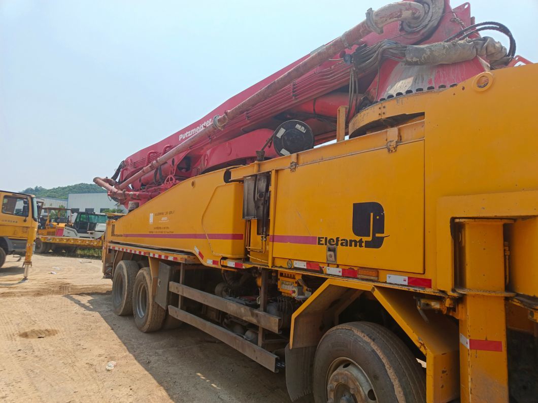 Original Used Concrete Pump Zoomlion Truck Putzmeister 42m 46m 49m 56m