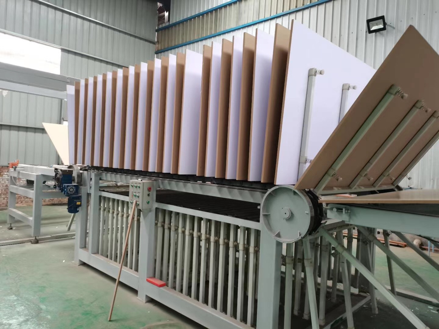 Building WBP Glue 3mmx1220mmx2440mm Raw MDF Board