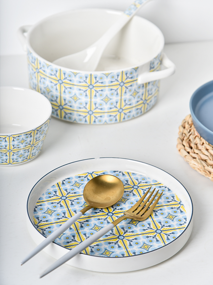 Sustainable Original Design Bohemian Art Style Ceramic Plate For Home Hotel And Party