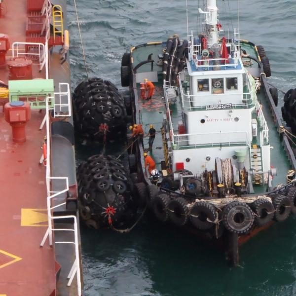 Buy cheap CCS GL 0.05Mpa Pneumatic Bumper for Fishing Boat Afloat Mooring Bumper from wholesalers