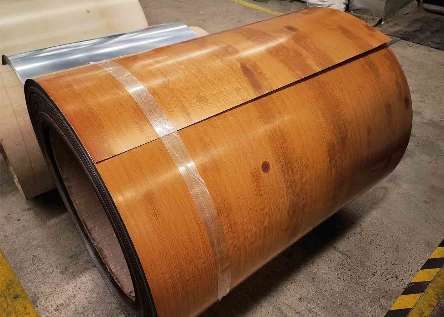 AA3105 Color Coated Aluminum Coil Wood Color Polyester Coated Aluminum Coils Work For Decorations and Door Materials