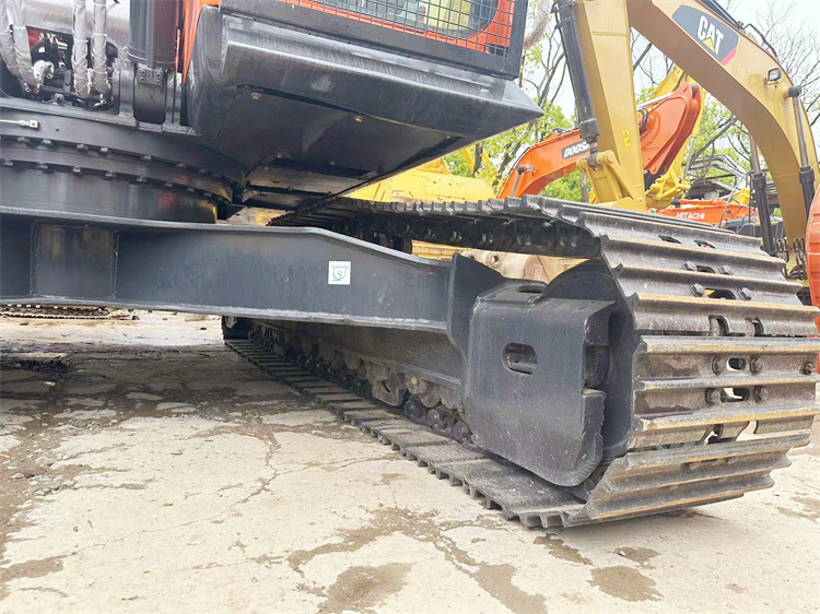 30 Ton Doosan DX300 Excavator in Korea Good Condition 1.27 m3 Bucket Capacity 29500 KG