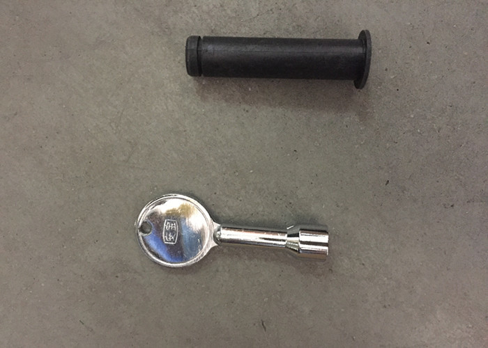 Manual Inswing Bus Body Parts Glass Lock With Handle Van / Bus Door Application