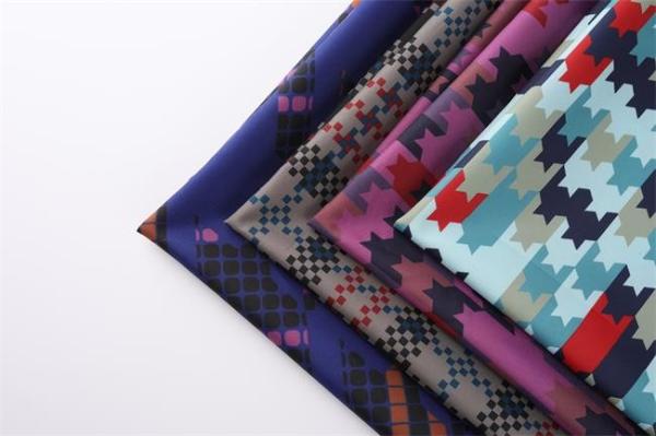 Buy cheap 150cm 150d Oxford Fabric Waterproof 100gsm Cloth For Jackets And Bags from wholesalers