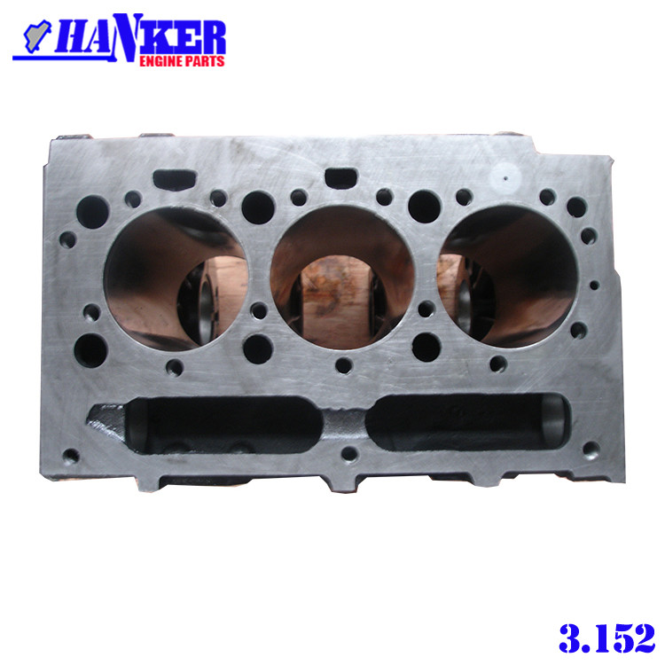 3.152 Perkins Cylinder Block In Engine , Cast Iron Cylinder Block