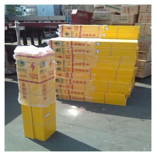 Traffic Safety Fiberglass Sign Posts Lightweight Glass Reinforced Plastic Sign