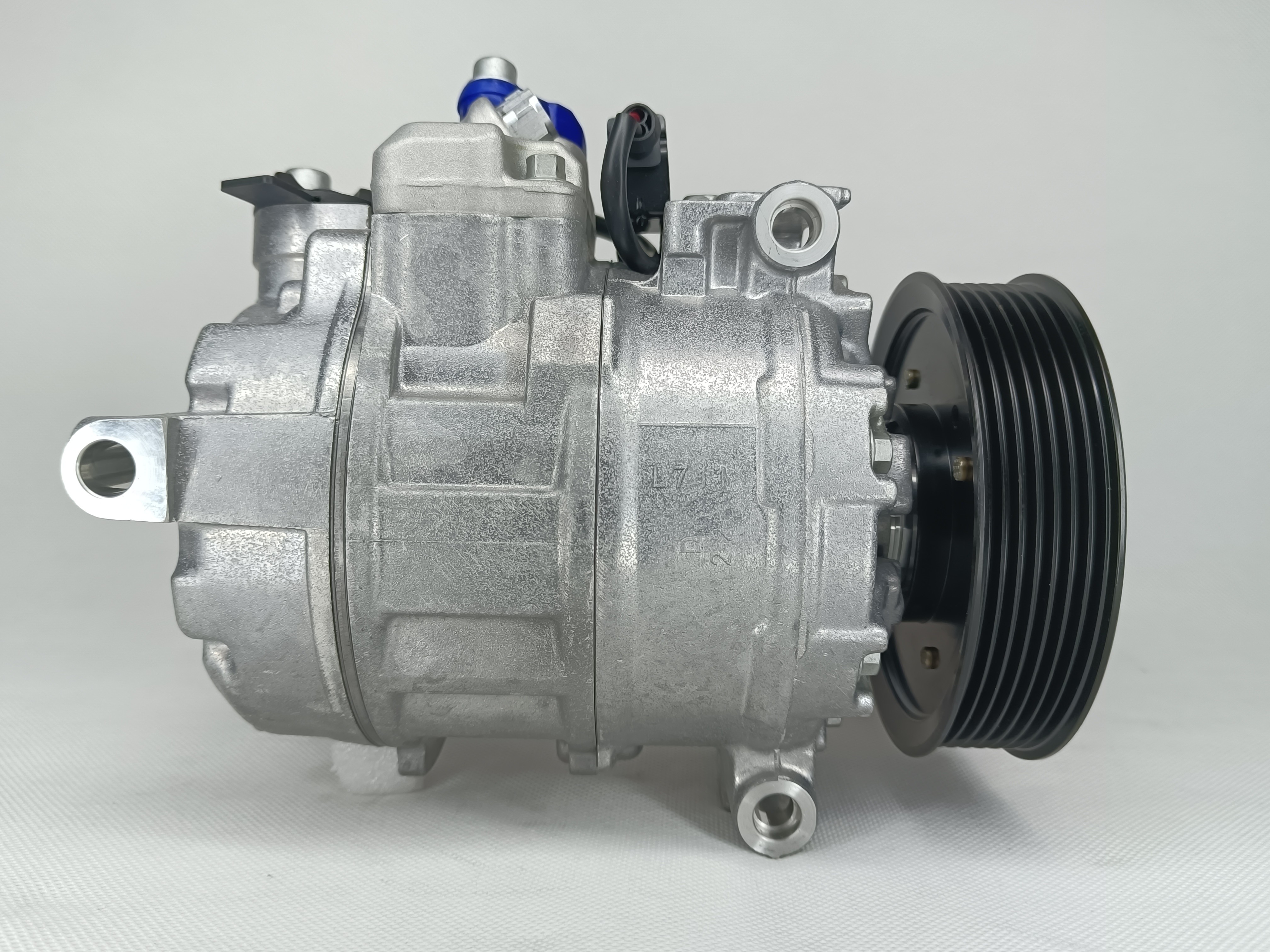 6SAS14C Vehicle AC Compressor For AudiC7PA2.0 3Q0816803