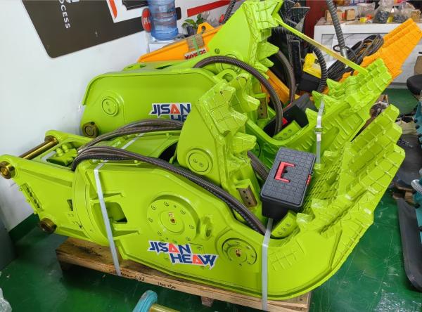 Buy cheap 12-18 Ton Excavator Concrete Crusher Muncher For Hitachi Cat Komatsu from wholesalers