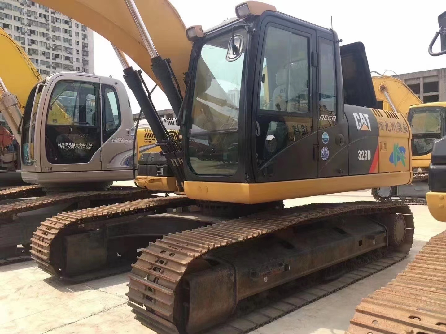 Original Cat 323D Excavator with 1.2M³ Bucket Capacity and Original Hydraulic Valve