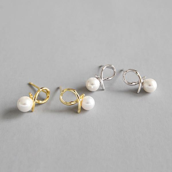 Buy cheap 925 Sterling Silver Shell Pearl Stud Earrings Knotted Shape For Student from wholesalers