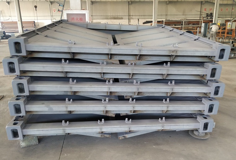 20ft and 40ft Dry Cargo Shipping Container Rear or Side Doors Finished Surface Standard Size As per your requirement