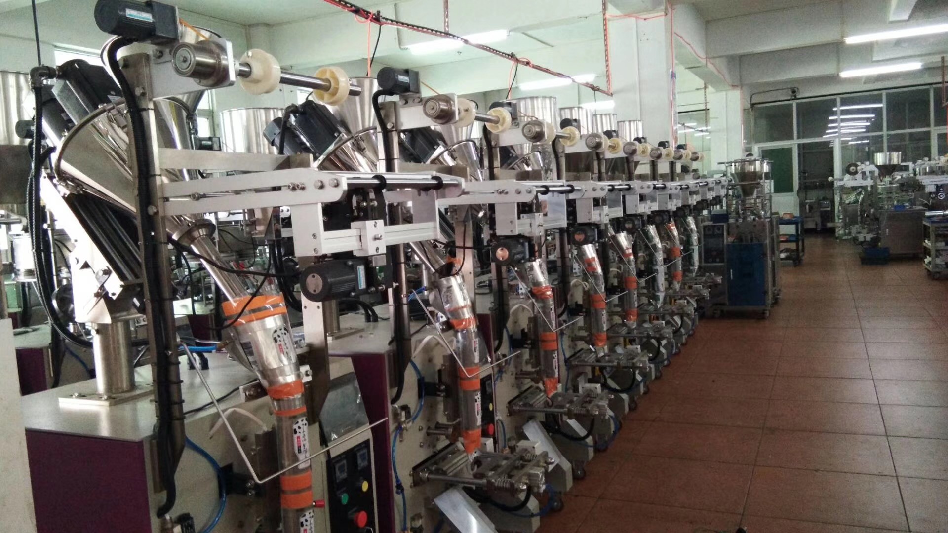 Automatic Screw and Plastic Dowel Set Counting and Small Bag Pouch Packing Machine