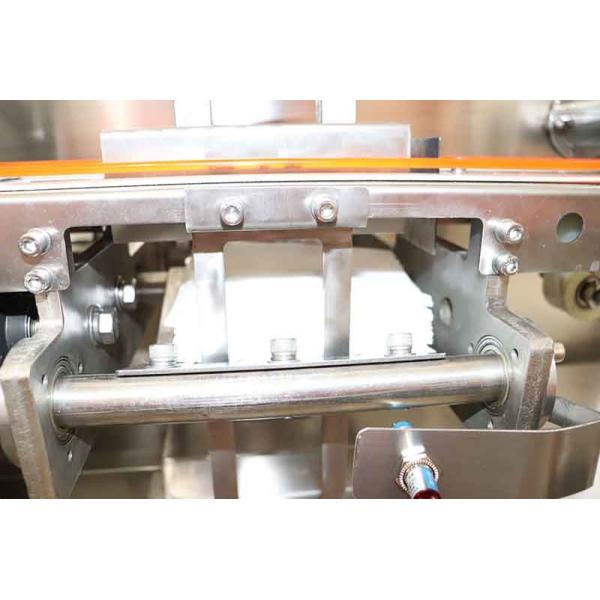 220V 50Hz High Speed Wet Tissue Packing Machine Stainless Steel Automatic