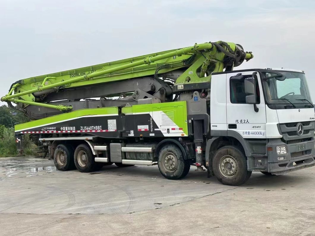 2019 Zoomlion 56m Concrete Pump Truck Pump on Mercedes-Benz Chassis Sell in Good Original Condition with Best Price