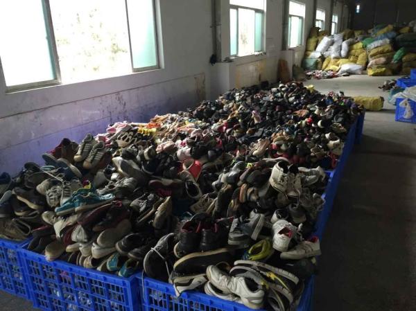 Buy cheap used children sports shoes from wholesalers