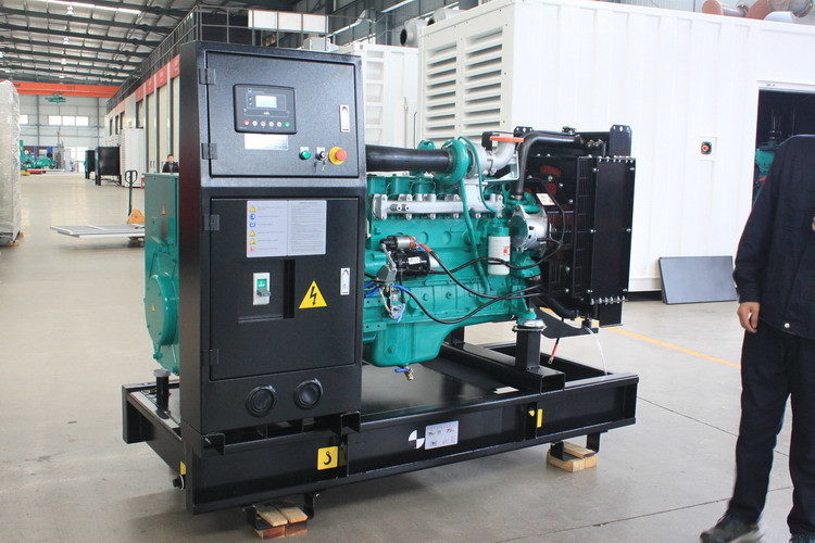Small Power Water Cooled 40 Kva 30kva 20kva Cummins Generator Set