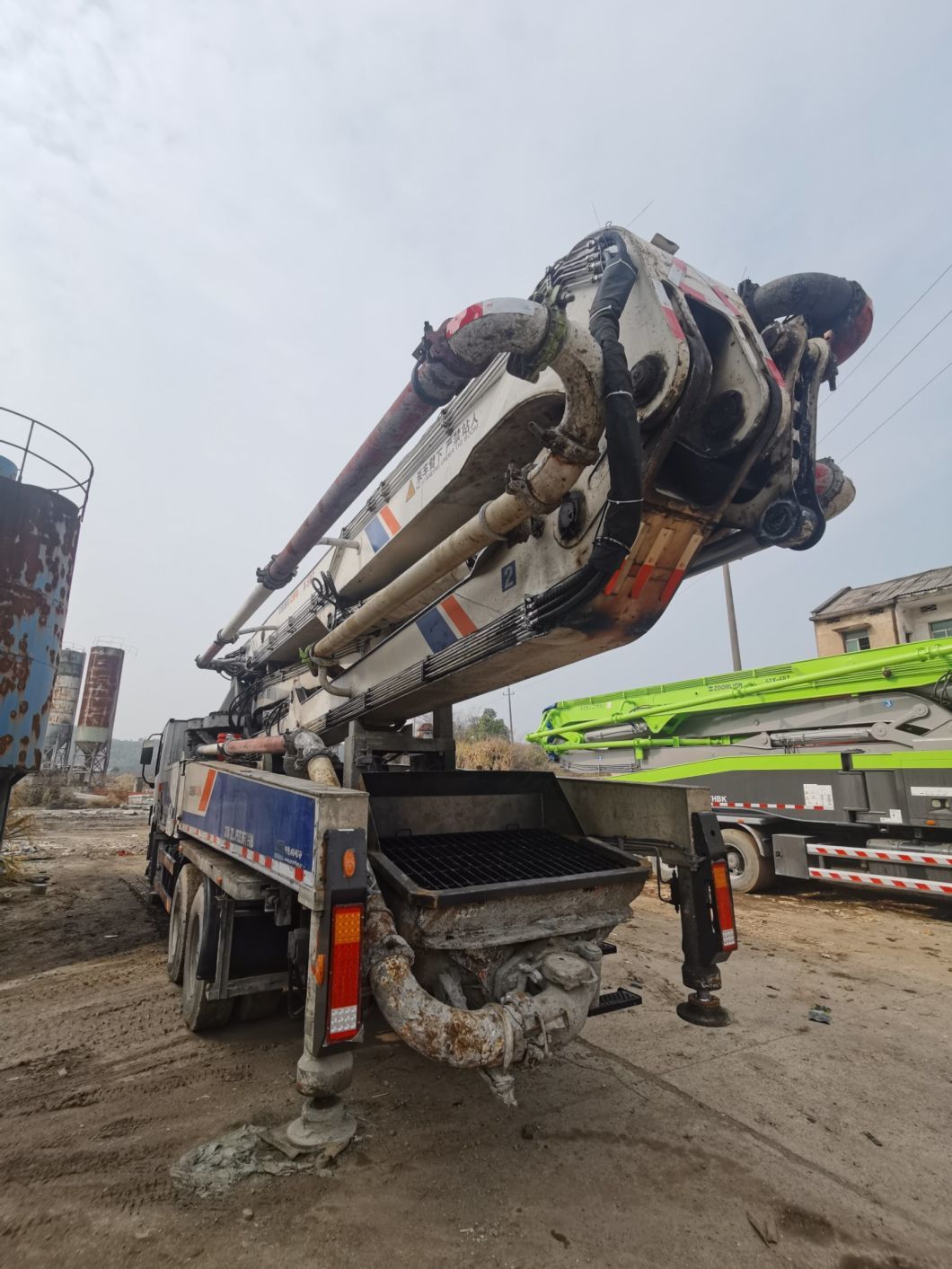 Original 2012 Zml 47m Concrete Pump on Benz Truck Concrete Boom Pump Used Heavy Equipment