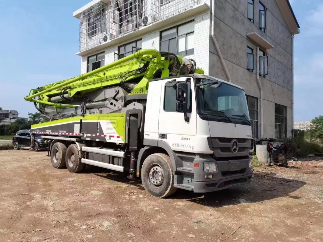 2018 Zoomlion 49m Truck Mounted Concrete Boom Pump