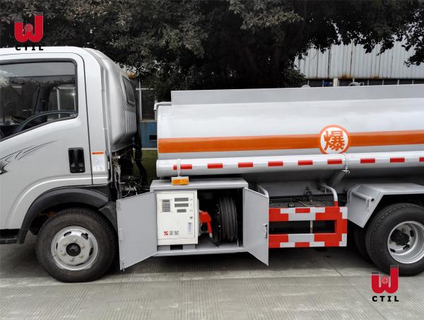Buy cheap CDW 6 Wheel 4x2 Oil Tanker Truck 4000l Fuel Tank Truck from wholesalers