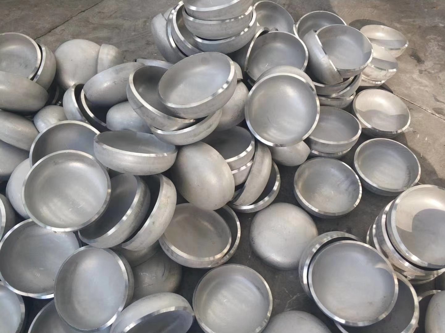 ANSI B16.9 DIN EN JIS GOST Steel Pipe Cap Carbon Steel Stainless Steel