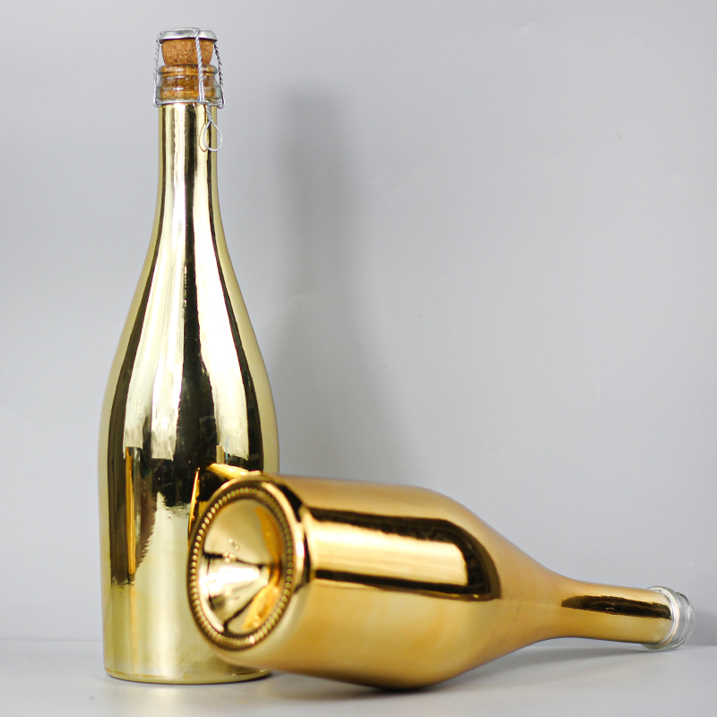 Glass Body Custom Design 700ml 750ml Extra Flint Metallic Gold Champagne Bottle with Cork