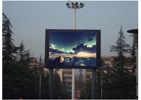 Full Color Waterproof LED Advertising Display P5 Iron Cabinet Material Multi -