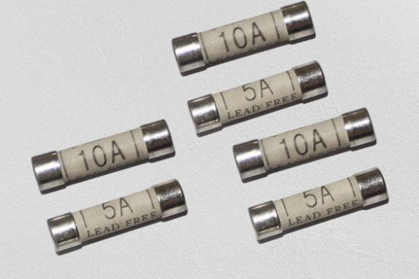 Buy cheap Low Current British Standard Fuses Bs1362 5a TUV Certificate For Hairhdyers from wholesalers