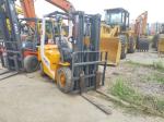 Used Origin Japan 3 Ton Forklift Tcm Fd30 with 3 Stages Mast with High Quality
