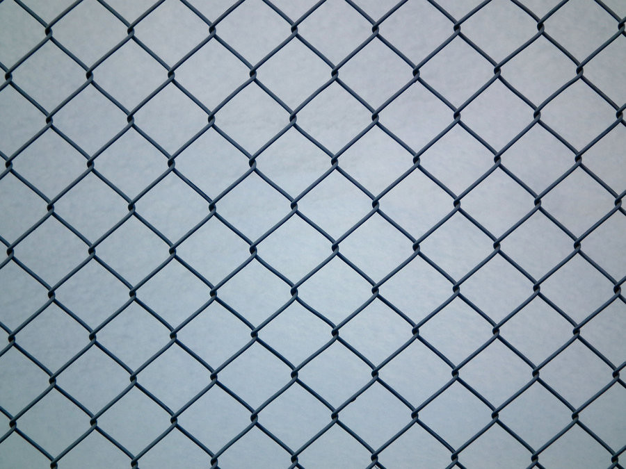 Black PVC Coated Chain-Link Fence/Cyclone 2.1m*15m*50mm*3.3mm*52.8kg