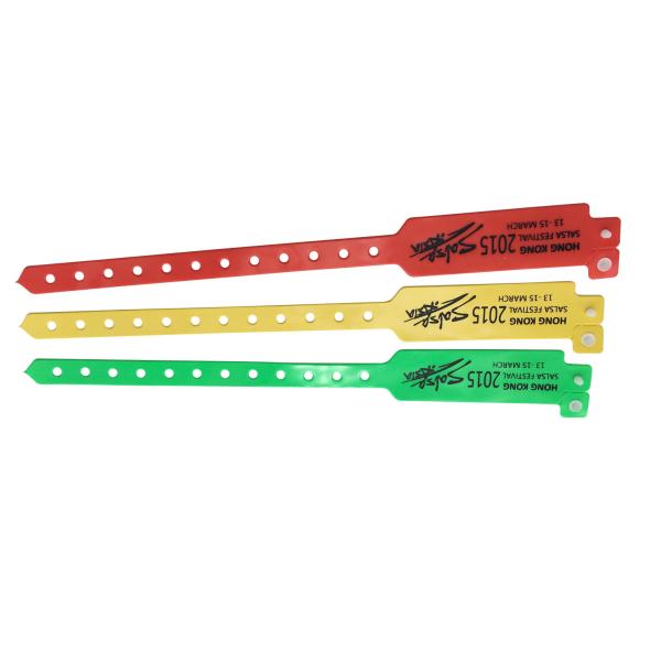 Buy cheap One Time Use RFID Chip Wristband For Waterpark Soft PVC Bracelet 860-960MHz from wholesalers