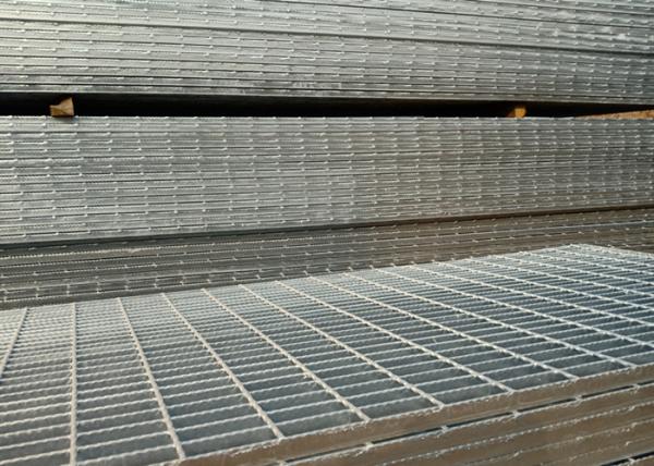 Buy cheap Hot Dip Galvanized Serrated Steel Grating For Anti Slip Bridge Decking from wholesalers