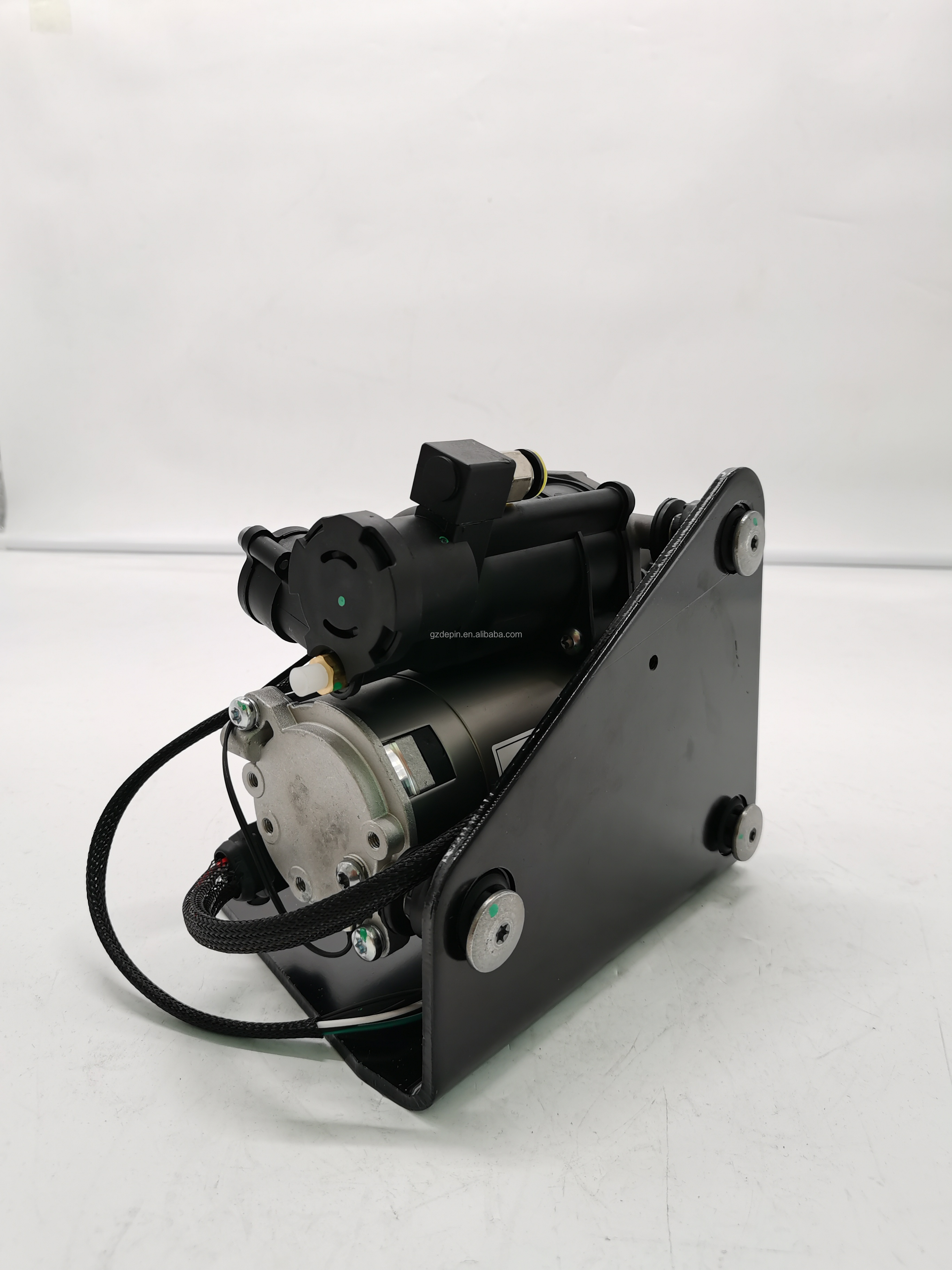 Land Rover Discovery Air Suspension Compressor LR045251 LR072537 For 2002-2012 Models