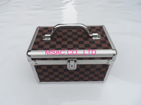Buy cheap Waterproof Aluminum Hard Makeup Case , Portable Aluminium Cosmetic Case from wholesalers