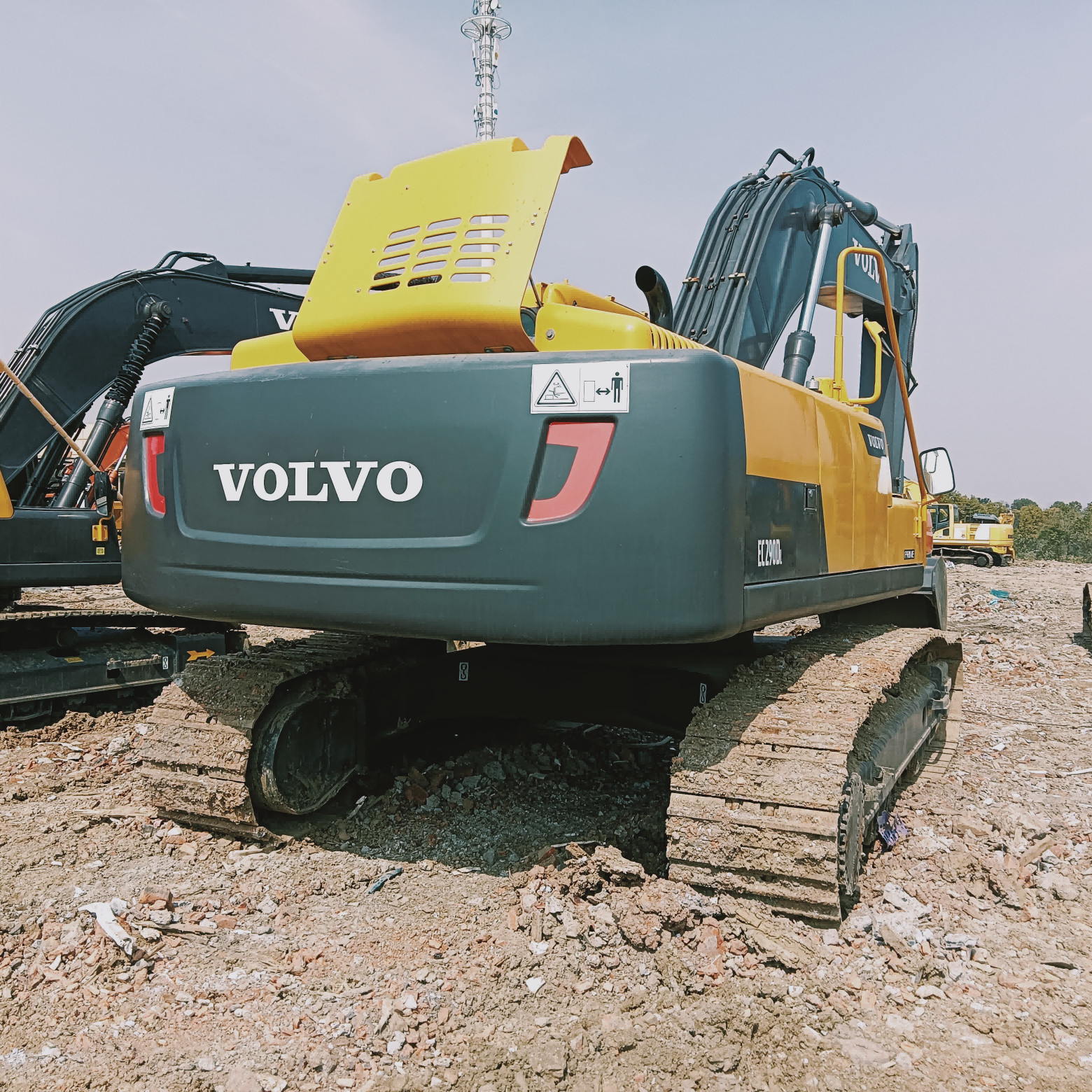 Secondhand Excavator Original VOLVO EC290D Used Hydraulic 30ton Crawler Digger
