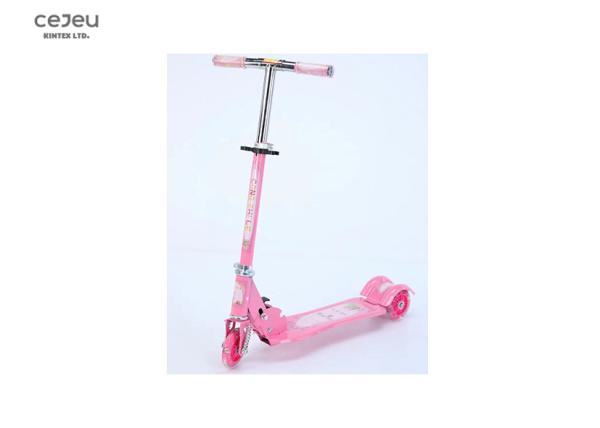 Buy cheap Folding 3 Rounds Of Flash Baby Kick Scooter 81*38*60CM For 4 Year Old from wholesalers