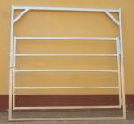 1.8m Height Cattle Farm Panels , Animal Metal Horse Fence Panels Flexible