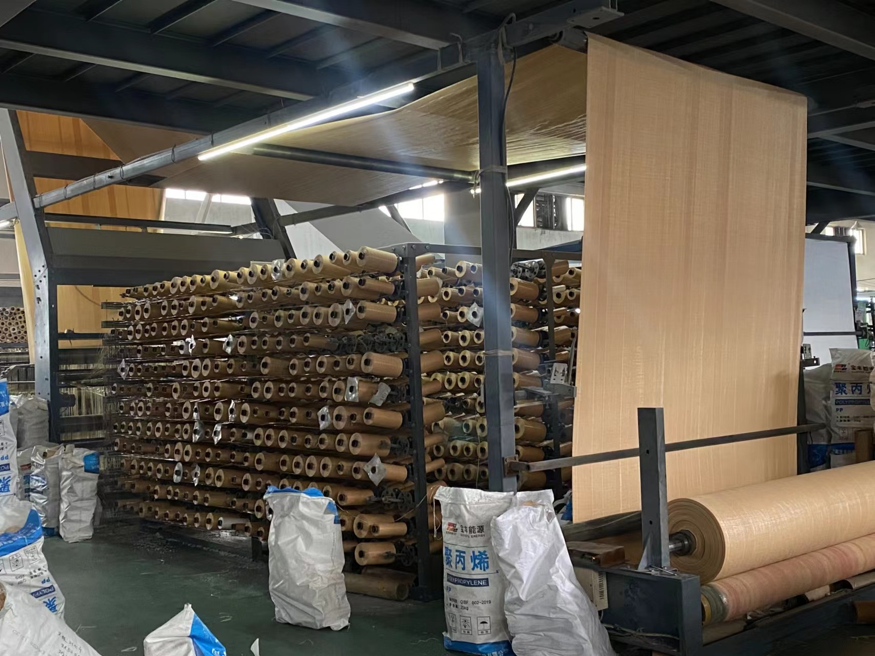 Sack PP Woven Bag Fabric Roll 40-170gsm UV Stabilized Recycled