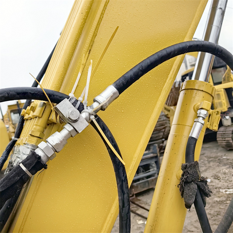 Affordable KOMATSU PC56 Excavator with Low Working Hours and Crawler Chain Movement